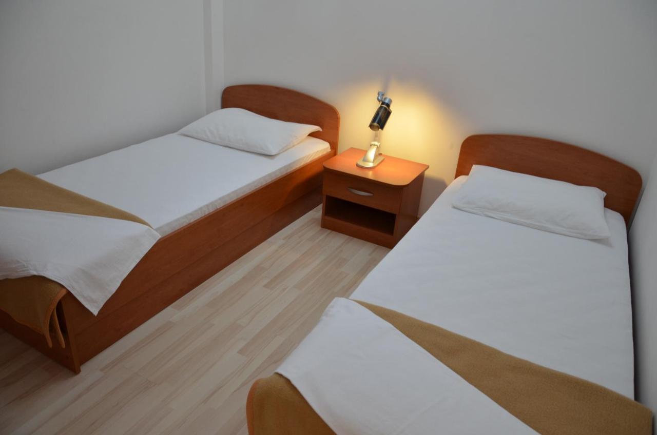 Apartments Pirovcanka Pirovac Kültér fotó