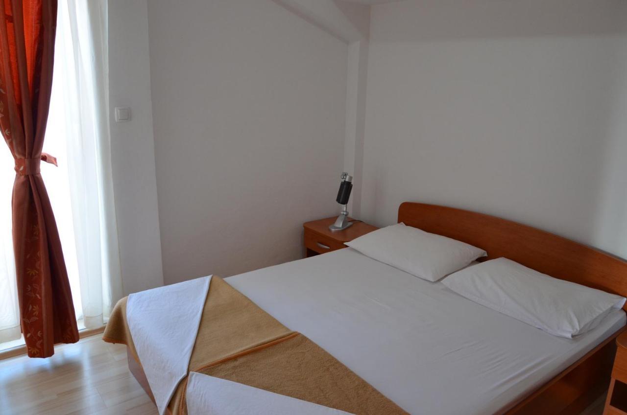 Apartments Pirovcanka Pirovac Kültér fotó