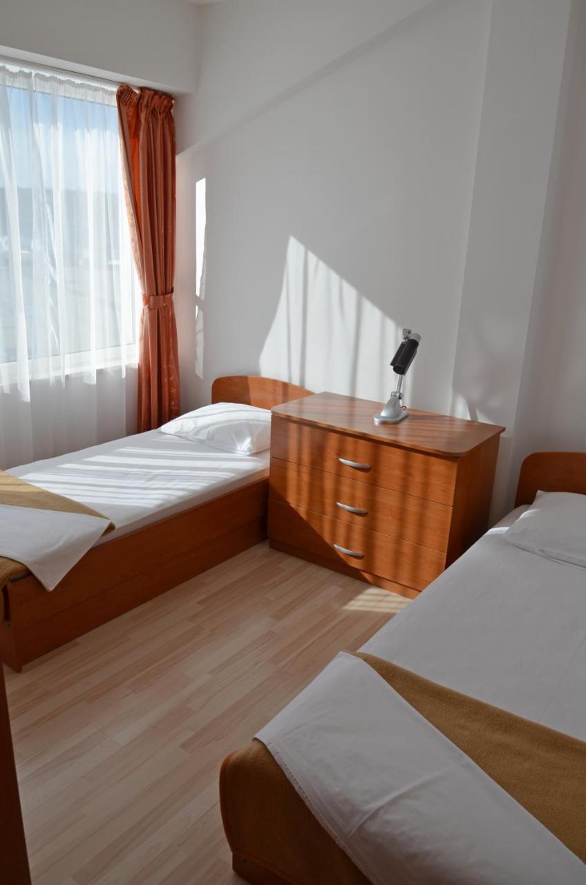 Apartments Pirovcanka Pirovac Kültér fotó